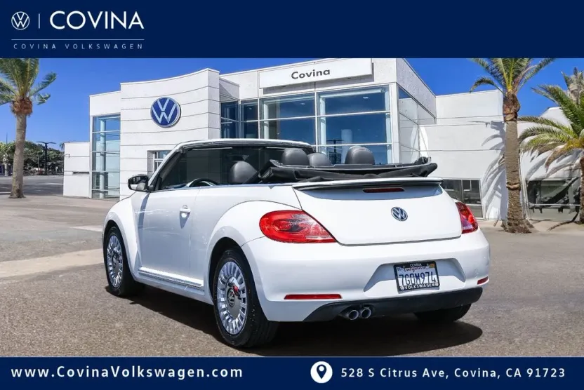 2013 Volkswagen Beetle 2.5L Convertible photo 1