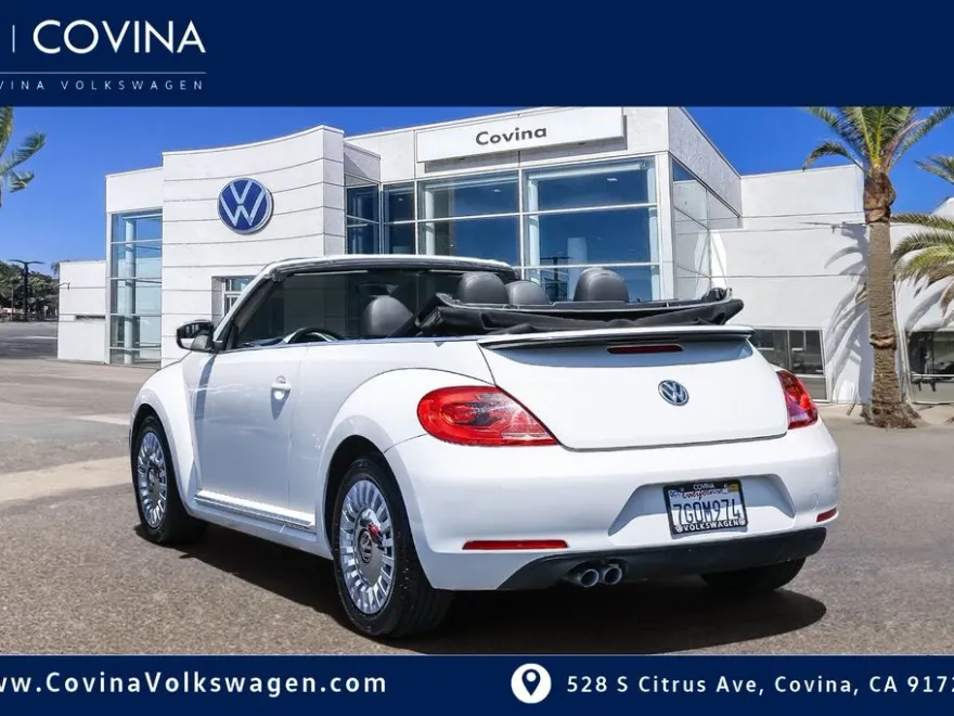 2013 Volkswagen Beetle 2.5L Convertible photo 1