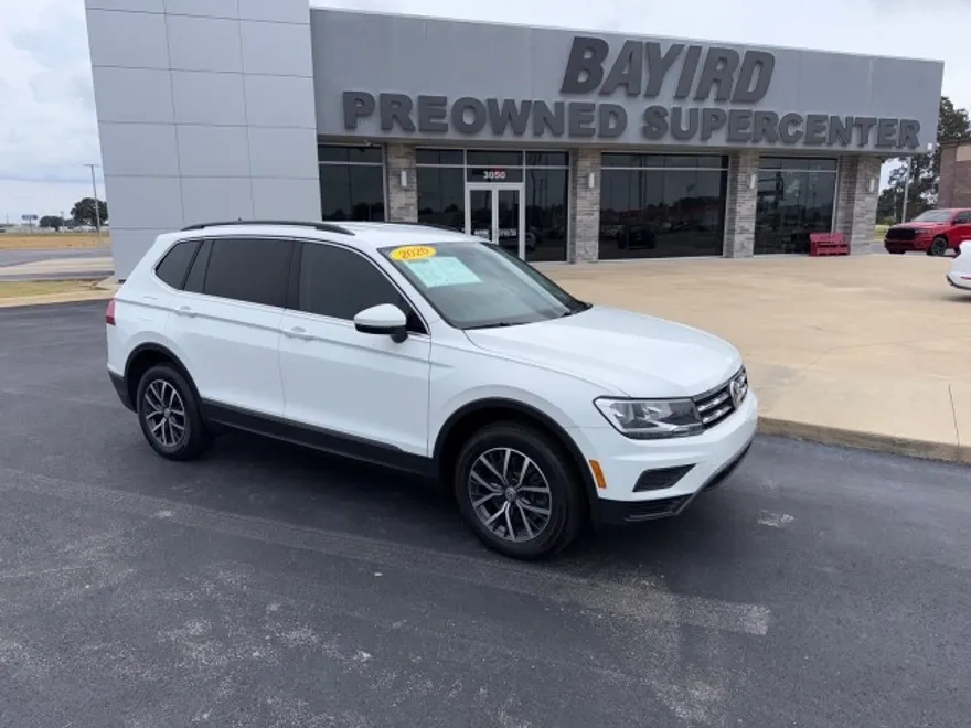 2020 Volkswagen Tiguan SE photo 1