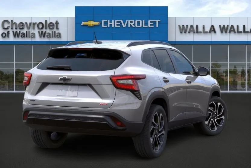 2025 Chevrolet Trax photo 1