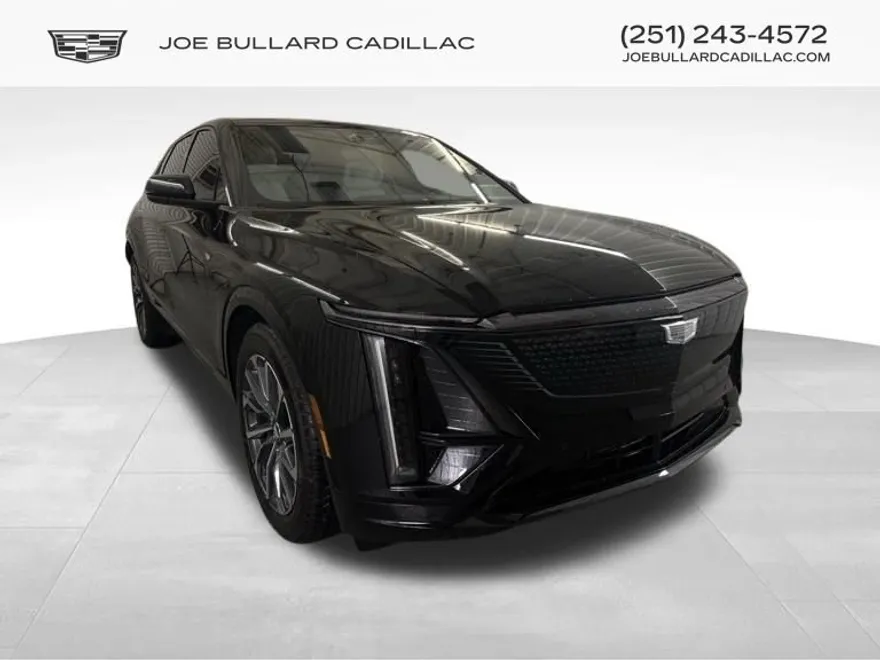 2025 Cadillac Lyriq Sport photo 1