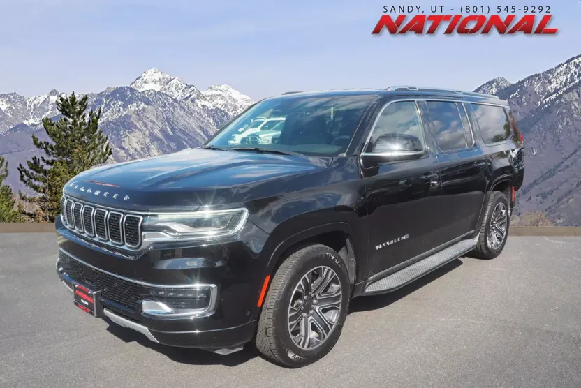 2024 Jeep Wagoneer L Series II photo 1