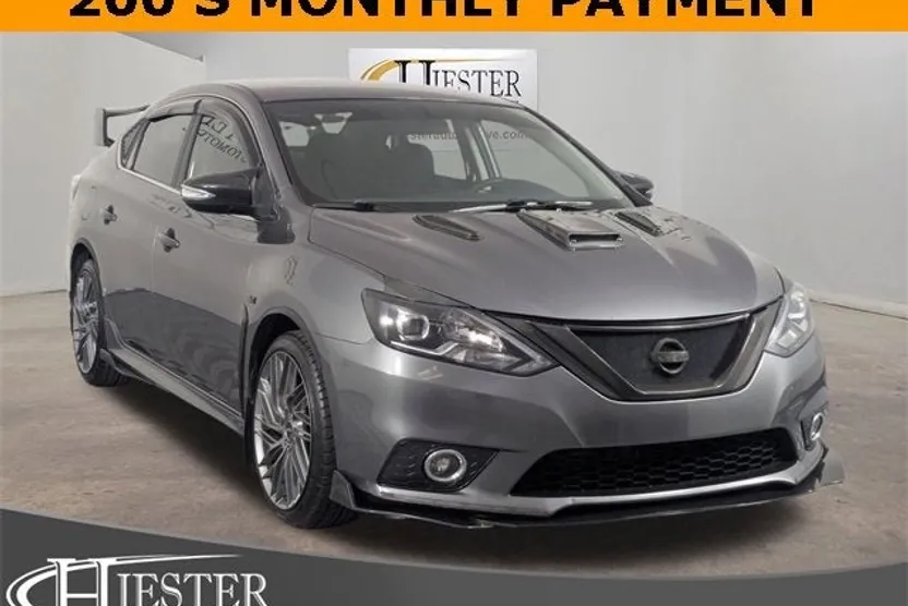 2017 Nissan Sentra SR photo 1