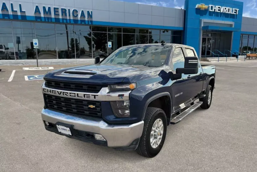 2022 Chevrolet Silverado 2500HD LT photo 1