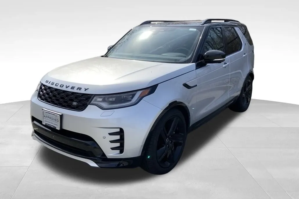 2024 Land Rover Discovery SE photo 1