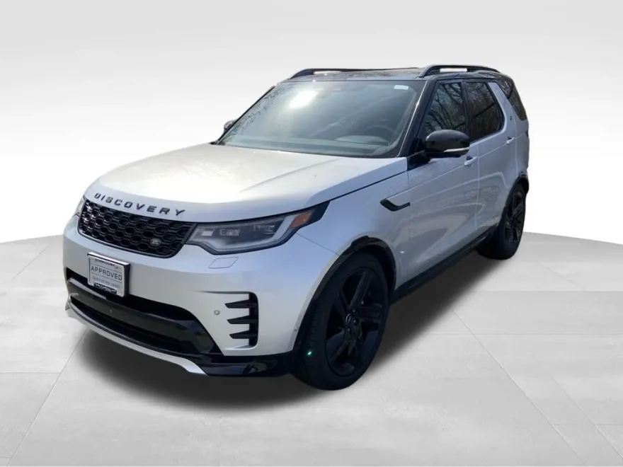 2024 Land Rover Discovery SE photo 1