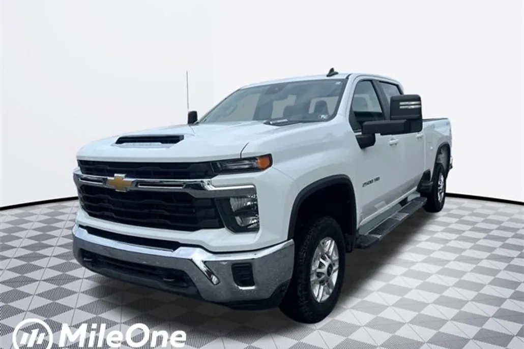 2024 Chevrolet Silverado 2500HD LT photo 1