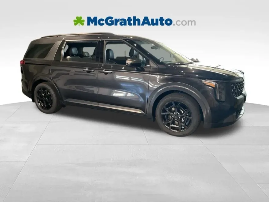 2026 Kia Carnival SX photo 1
