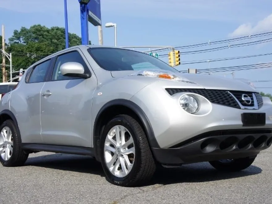 2014 Nissan Juke S photo 1