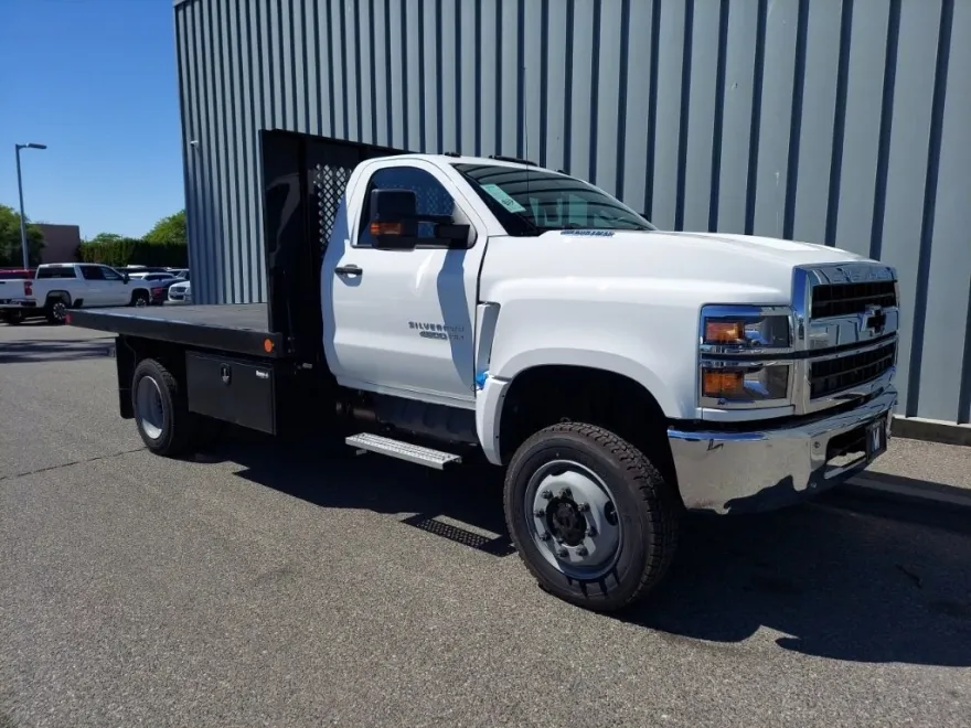 2024 Chevrolet Silverado 4500HD Work Truck photo 1
