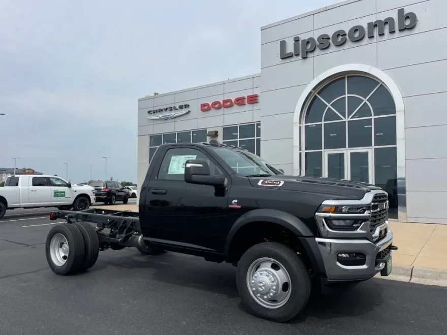 2025 Ram 4500 Tradesman photo 1