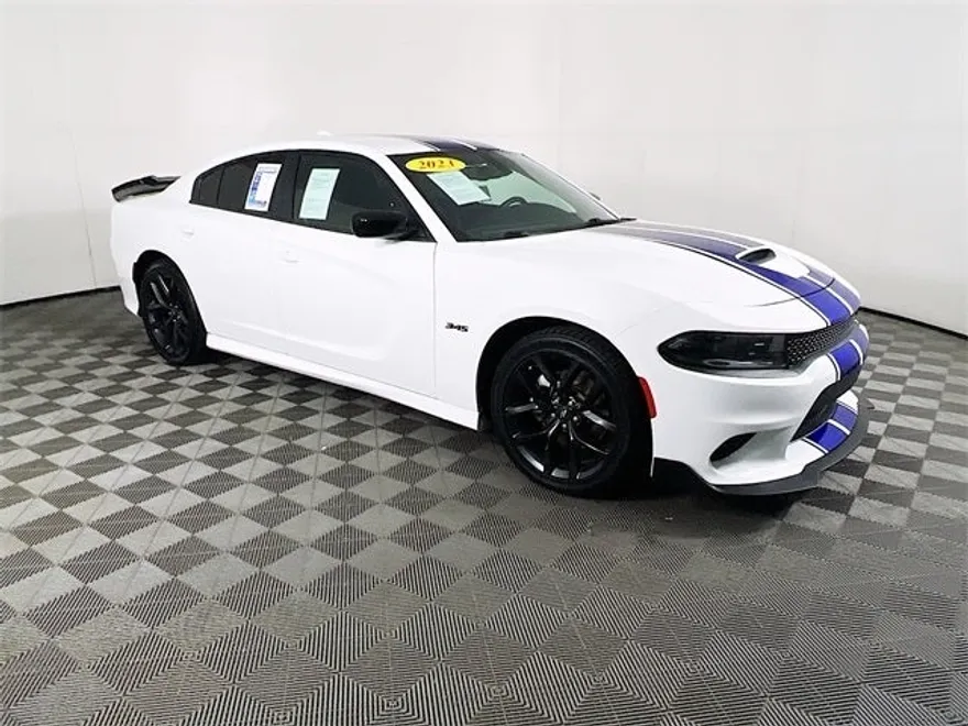 2023 Dodge Charger R/T photo 1