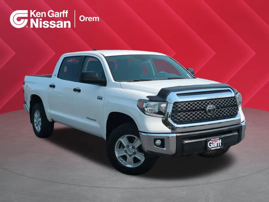 2020 Toyota Tundra SR5 CrewMax photo 1