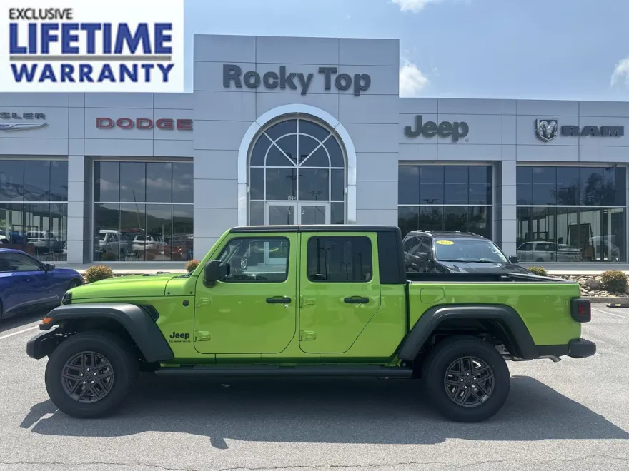 2025 Jeep Gladiator Sport S photo 1