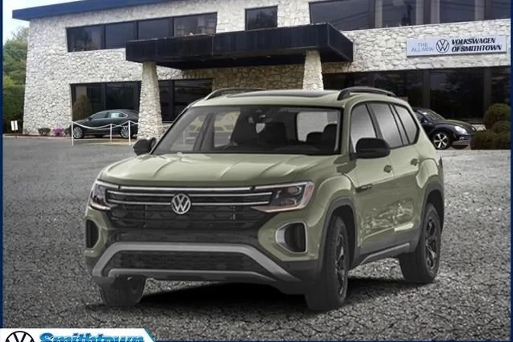 2025 Volkswagen Atlas SE Technology Peak Edition photo 1