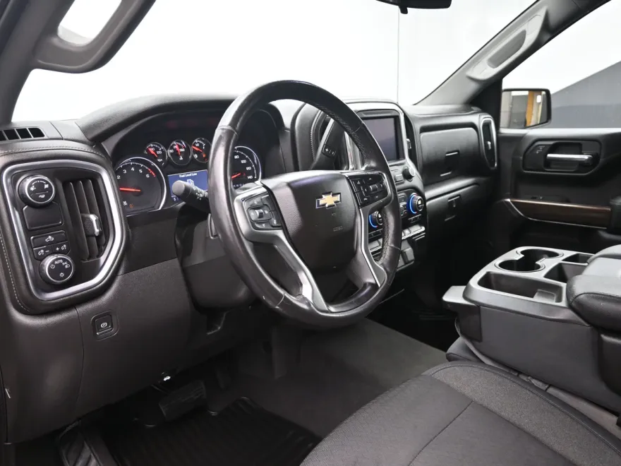 2019 Chevrolet Silverado 1500 LT photo 1