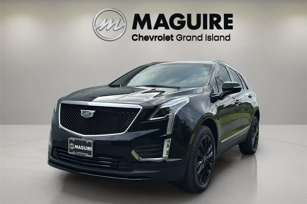 2023 Cadillac XT5 Sport photo 1