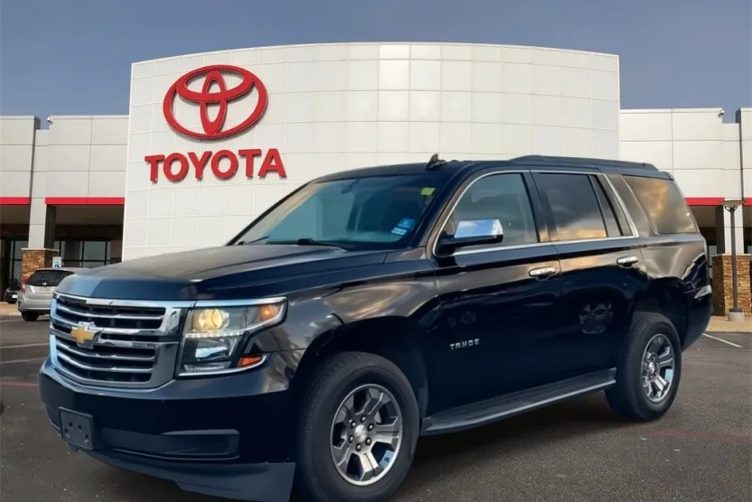 2019 Chevrolet Tahoe LS photo 1
