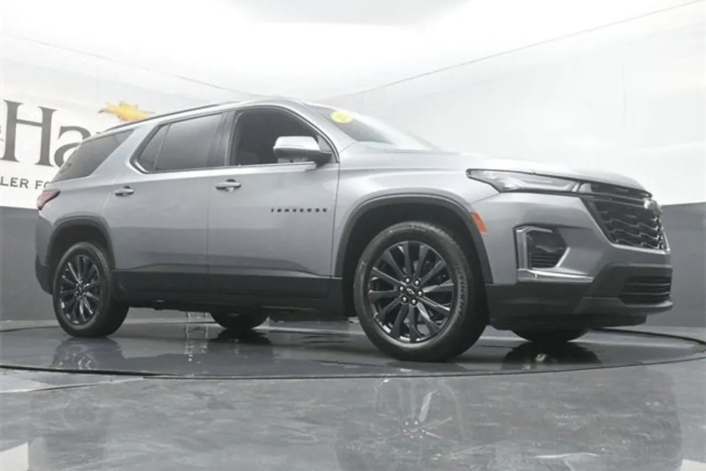 2023 Chevrolet Traverse RS photo 1