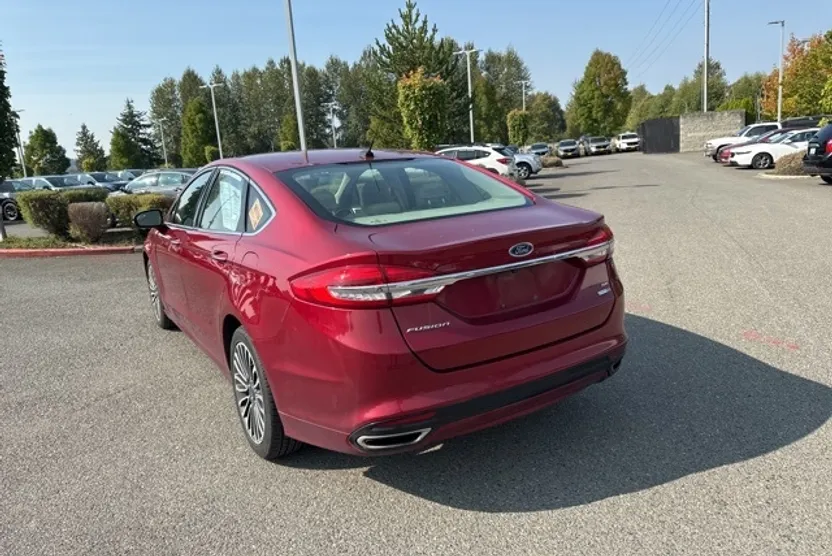 2017 Ford Fusion SE photo 1