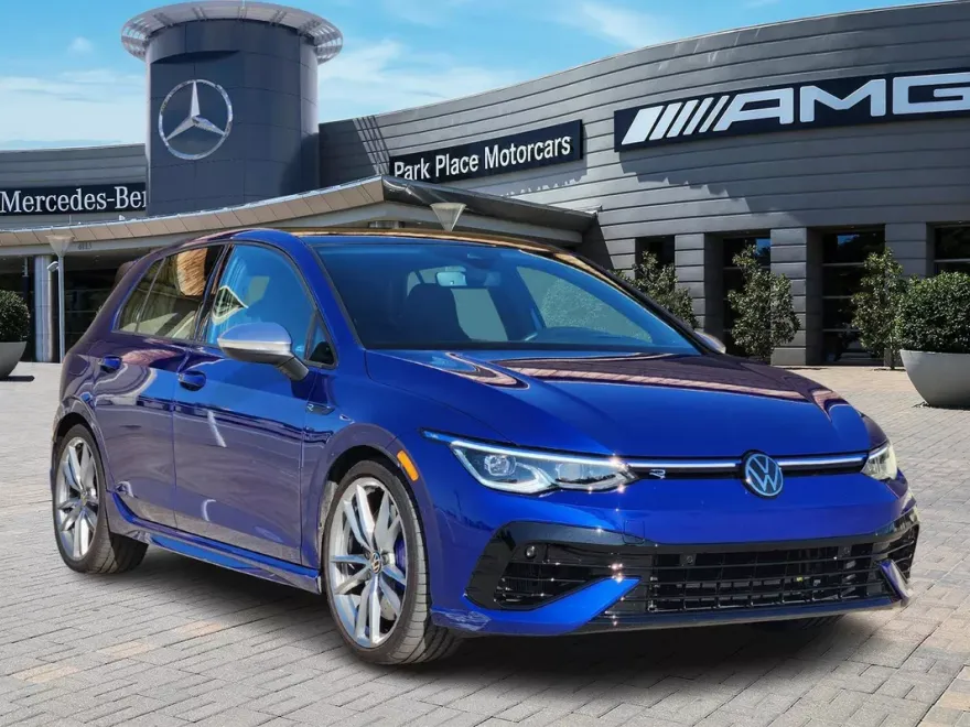 2024 Volkswagen Golf R photo 1