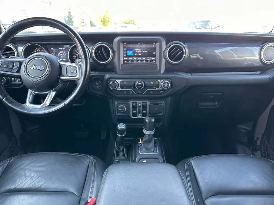 2021 Jeep Wrangler Unlimited Sahara Altitude photo 1