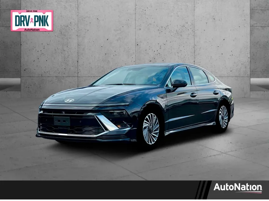 2025 Hyundai Sonata Hybrid Limited photo 1
