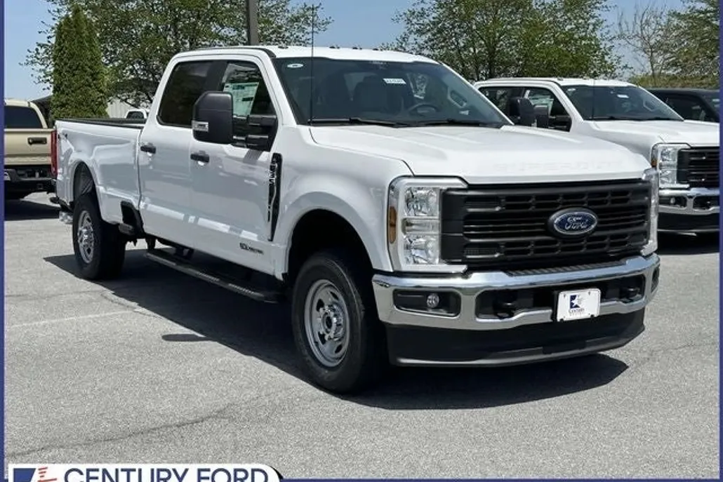 2025 Ford F-350 XL photo 1