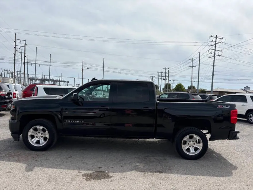 2016 Chevrolet Silverado 1500 LT Z71 photo 1