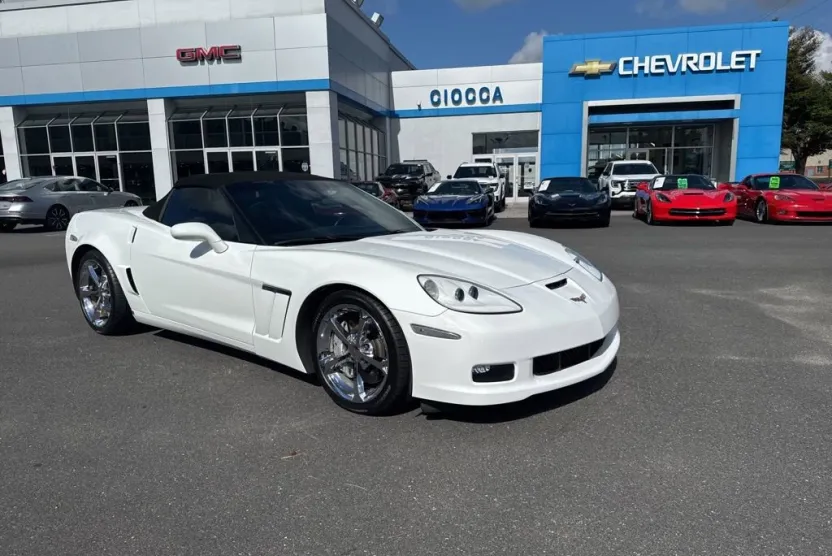 2011 Chevrolet Corvette Grand Sport 2LT photo 1