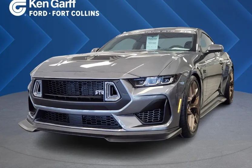 2025 Ford Mustang GT Premium photo 1