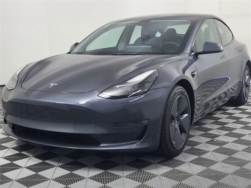 2023 Tesla Model 3 Long Range photo 1