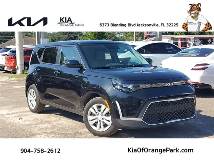 2025 Kia Soul LX photo 1