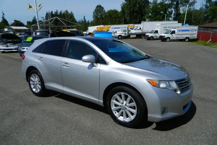2011 Toyota Venza photo 1