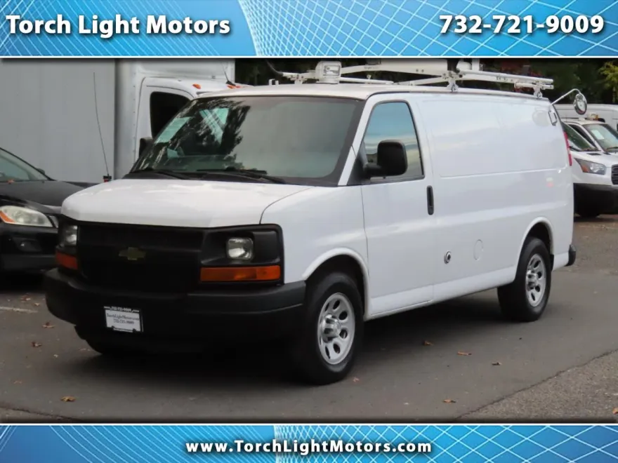 2014 Chevrolet Express 1500 Cargo photo 1