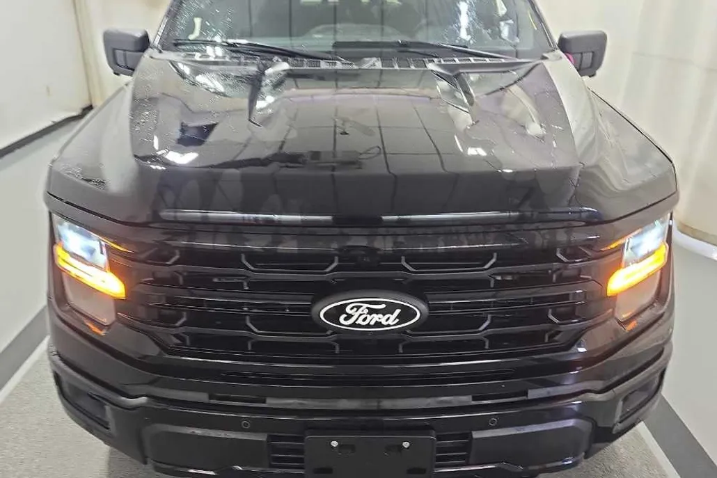 2024 Ford F-150 XLT photo 1