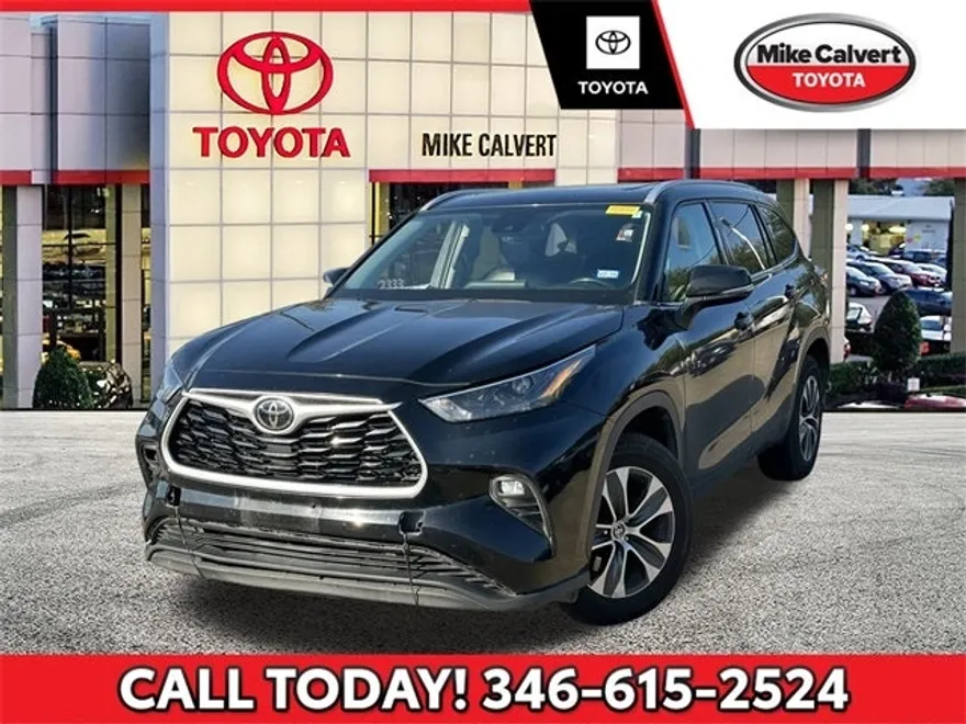 2022 Toyota Highlander XLE photo 1