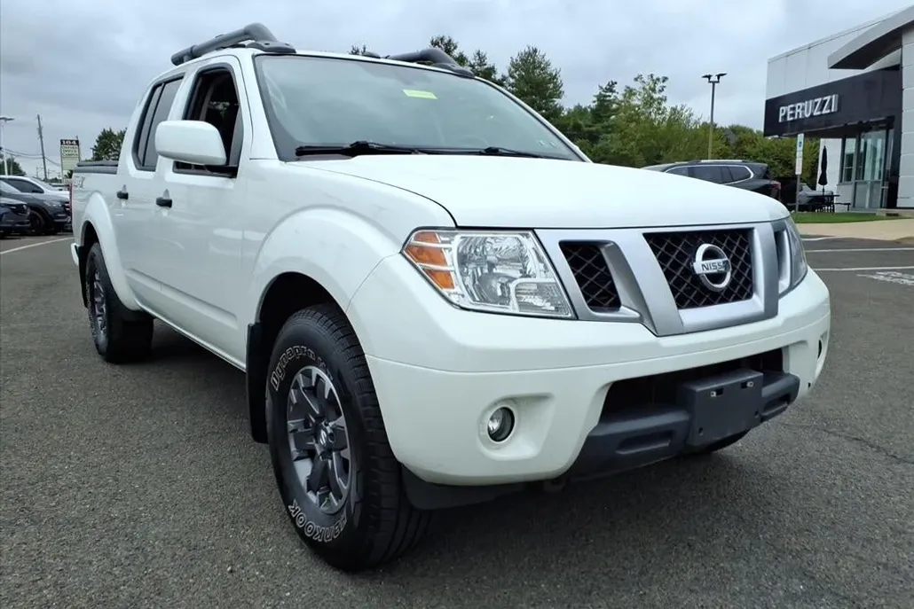 2020 Nissan Frontier PRO-4X photo 1
