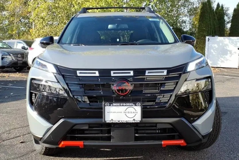 2026 Nissan Rogue SV photo 1