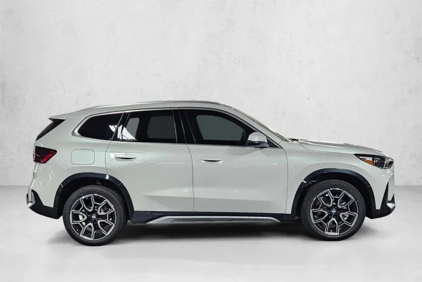 2026 Bmw X1 XDrive28i photo 1
