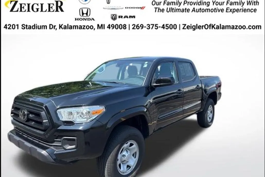 2023 Toyota Tacoma V6 photo 1