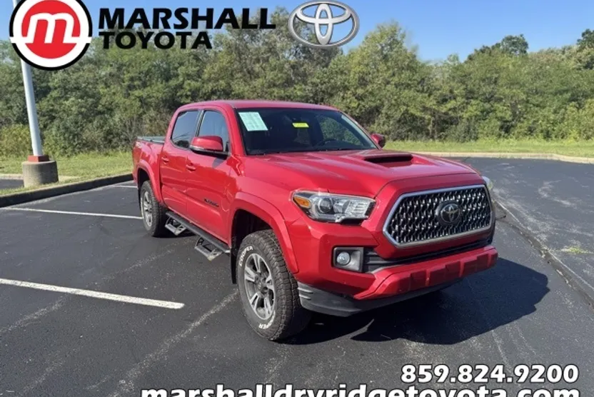 2019 Toyota Tacoma TRD Sport photo 1