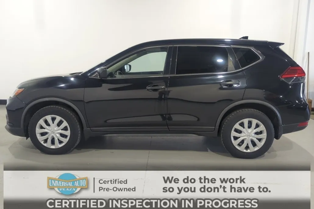 2017 Nissan Rogue S photo 1