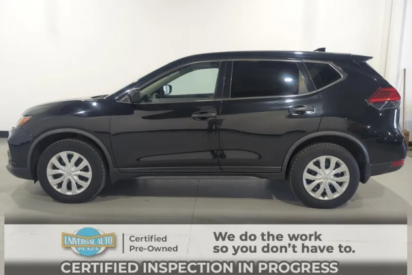 2017 Nissan Rogue S photo 1