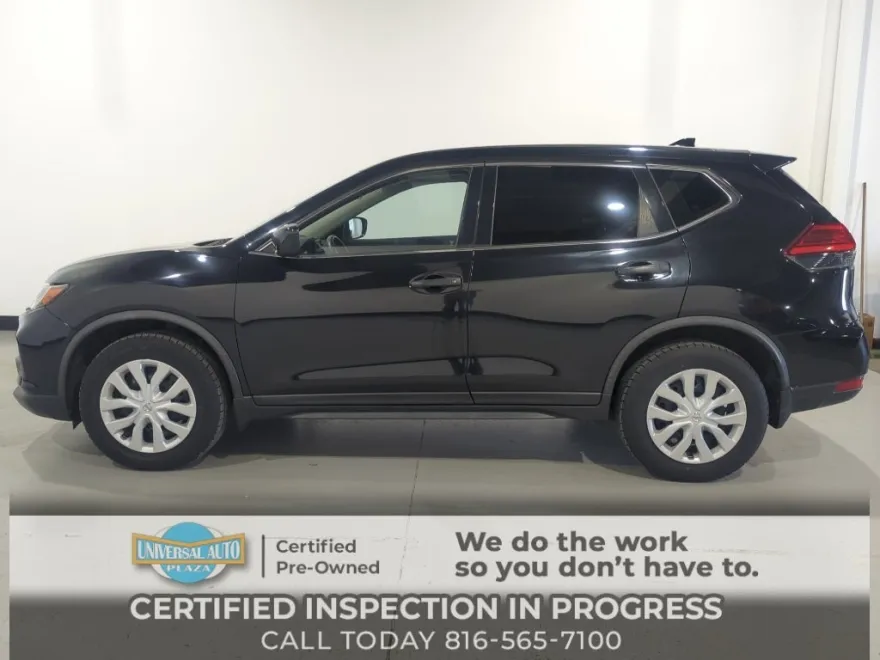 2017 Nissan Rogue S photo 1