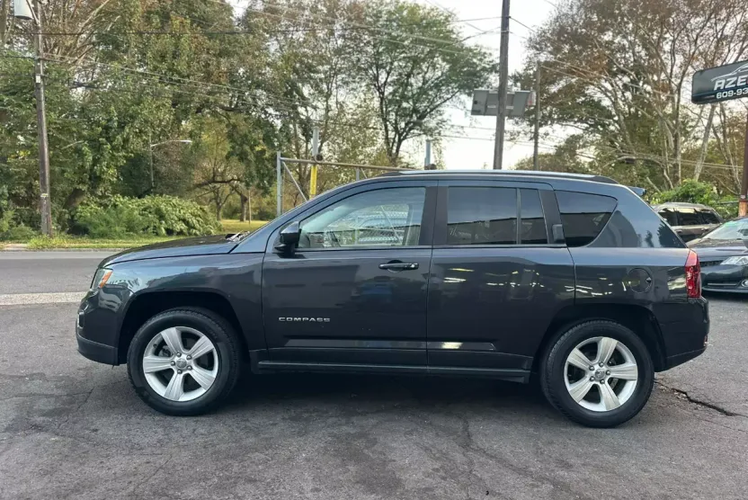 2015 Jeep Compass Limited photo 1
