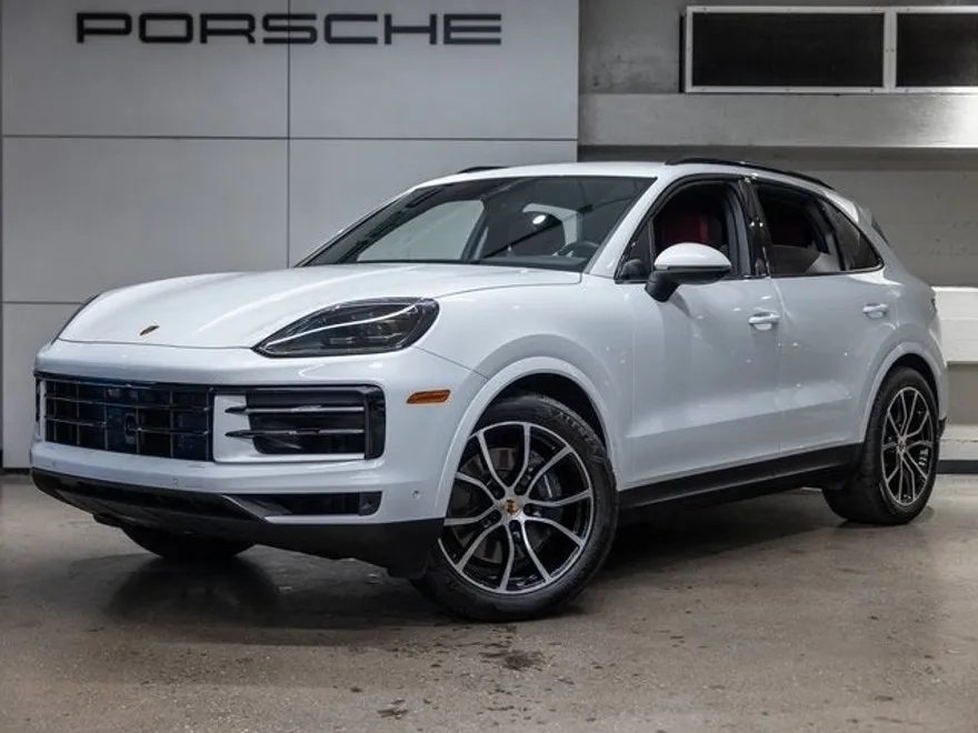 2025 Porsche Cayenne photo 1