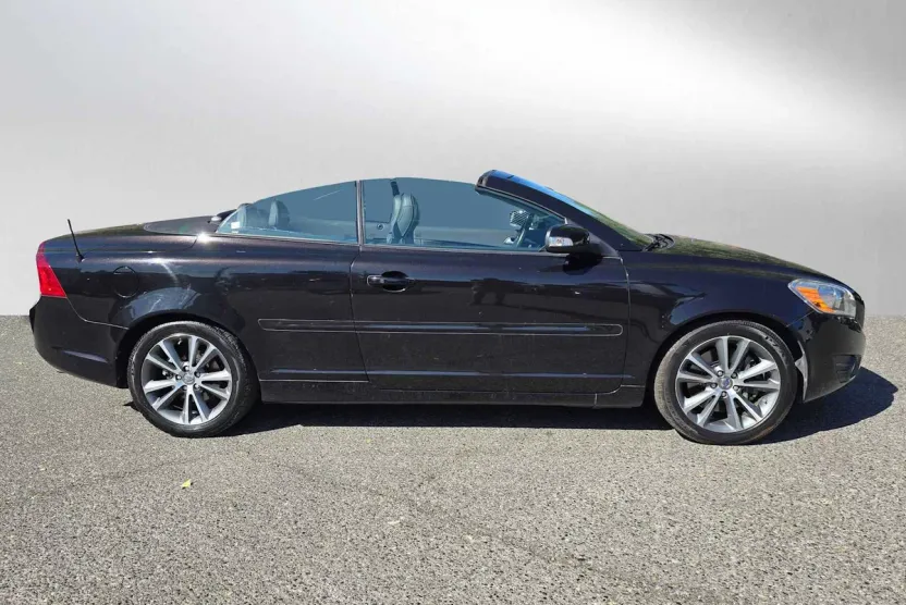 2012 Volvo C70 T5 photo 1