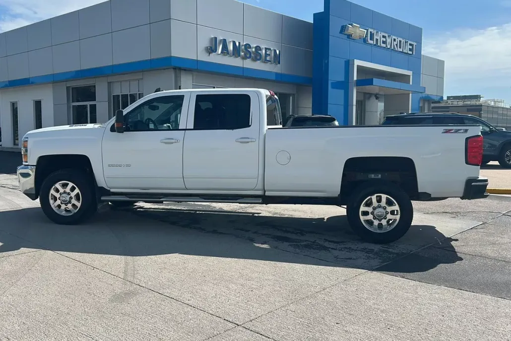 2015 Chevrolet Silverado 3500HD Base photo 1