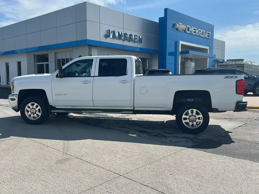 2015 Chevrolet Silverado 3500HD Base photo 1